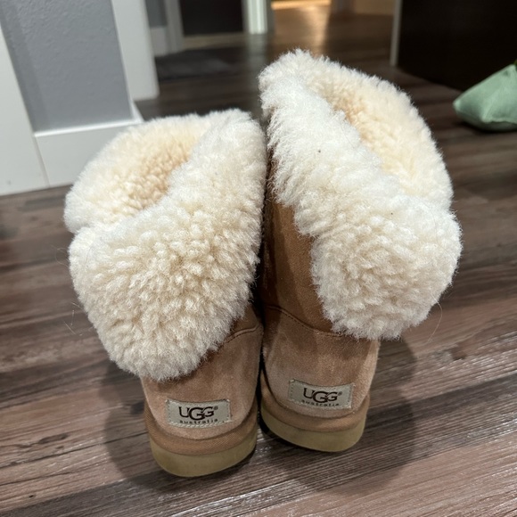 Uggs - Picture 2 of 3